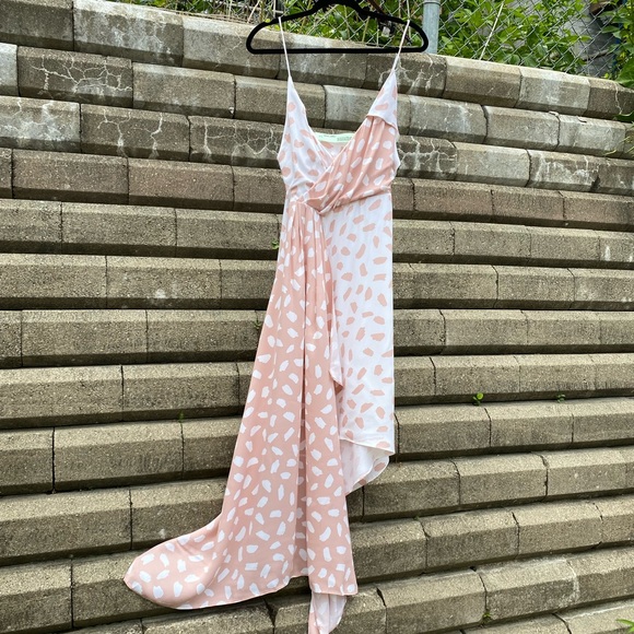 Off-white brushed-pattern draped dress size M. - Picture 10 of 17